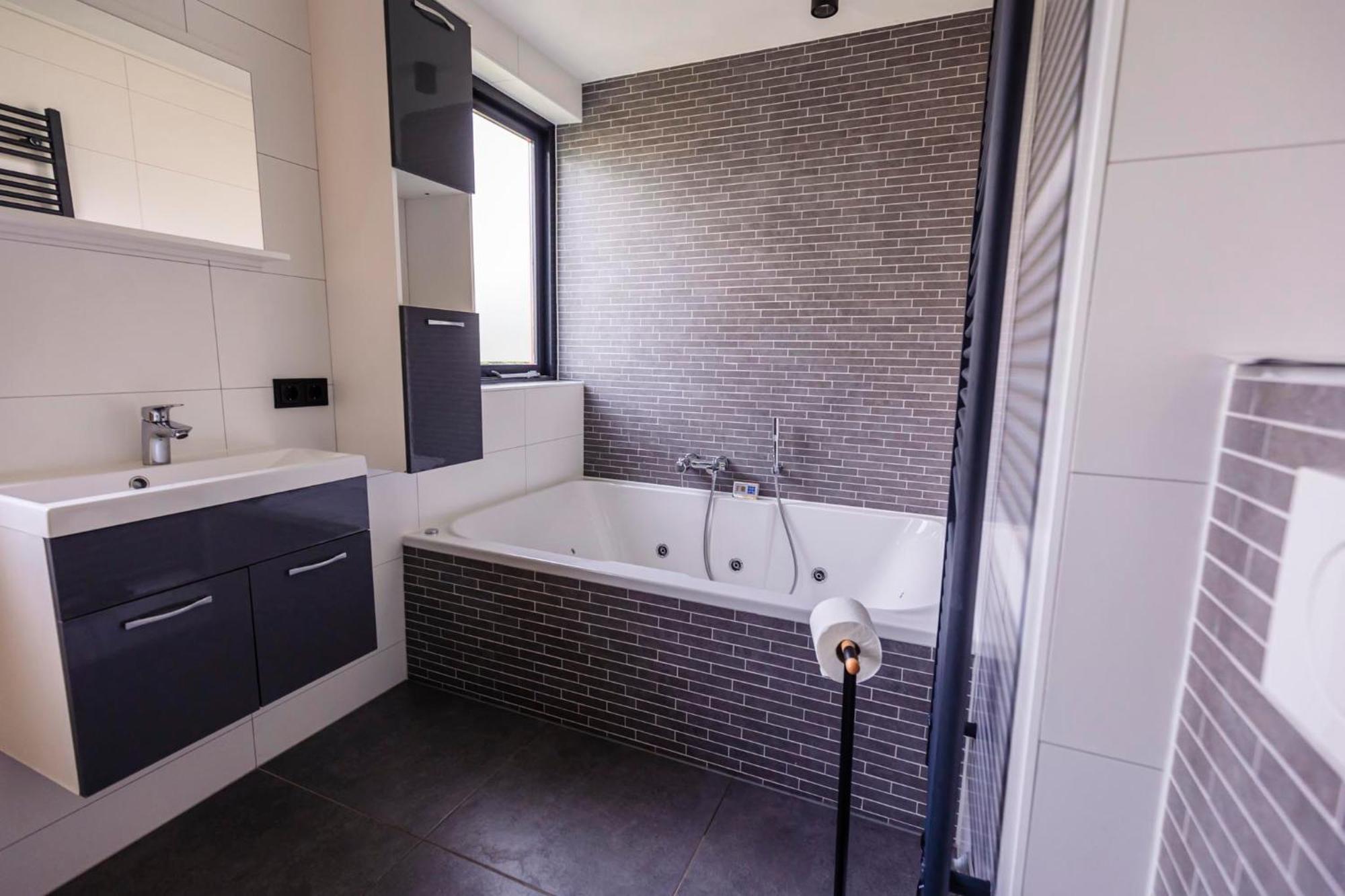 Vakantiepark 'T Broeckhuys Hotel Ewijk Room photo