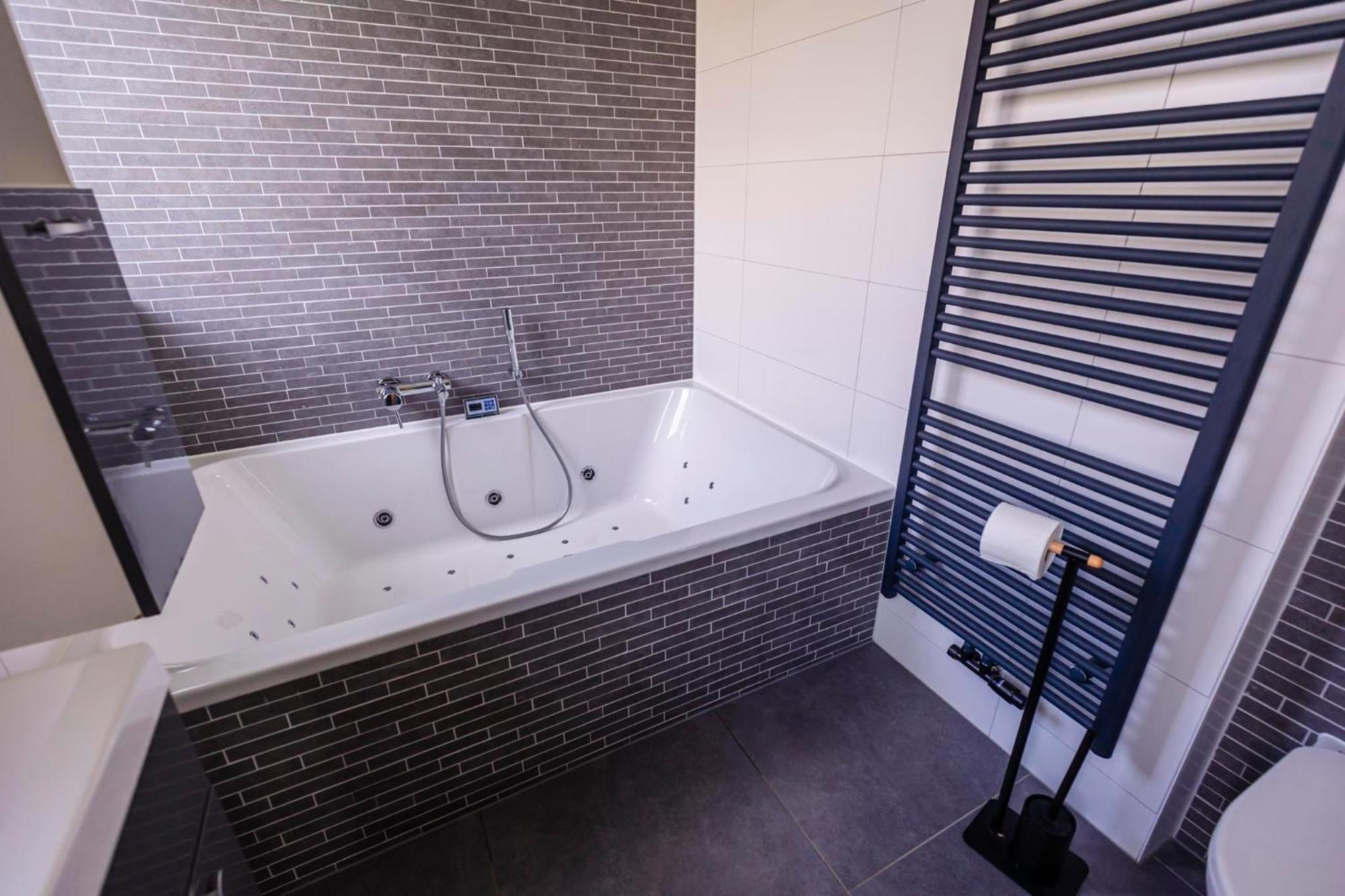 Vakantiepark 'T Broeckhuys Hotel Ewijk Room photo